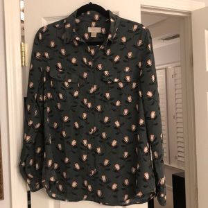 Loft button down blouse. Rarely worn. Size m.